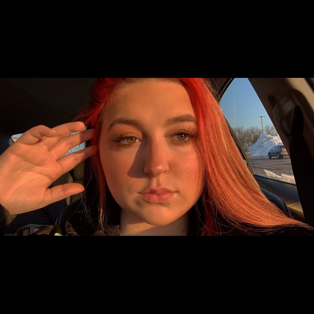 Meet your Posher, Kaylie